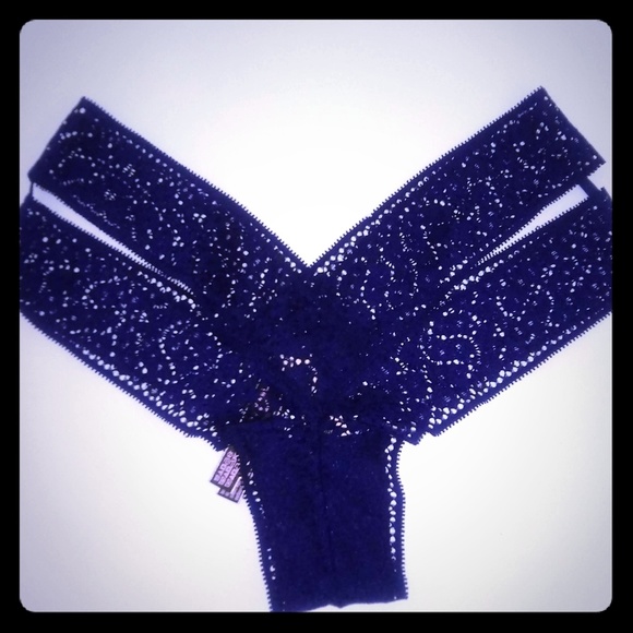 🌟VICTORIA SECRET VERY SEXY CHEEKY/CHEEKY - Picture 1 of 5